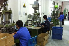 合作工厂生产车间